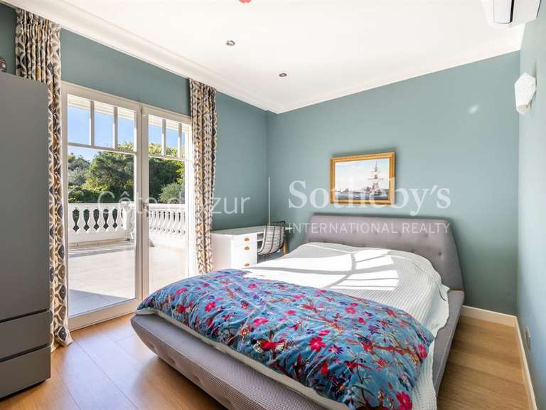 House with Sea view cap-d-antibes - 5 bedrooms - 240m²