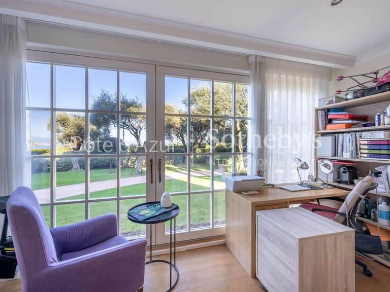 Maison avec Vue sur mer Cap-d-antibes - 5 chambres - 240m²