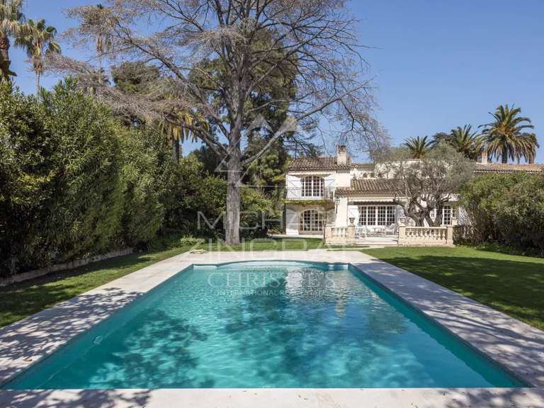 Maison Cap-d-antibes - 5 chambres - 430m²