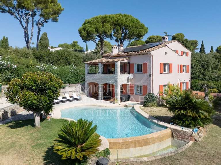 Maison Cap-d-antibes - 7 chambres - 352m²