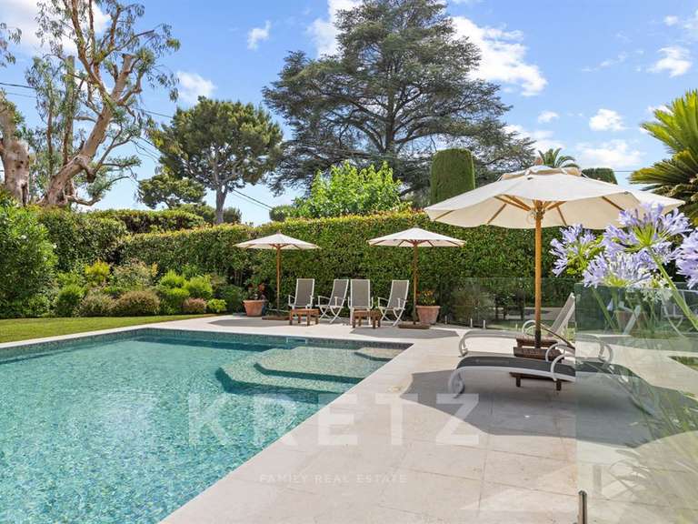 Maison avec Vue sur mer Cap-d-antibes - 5 chambres - 253m²