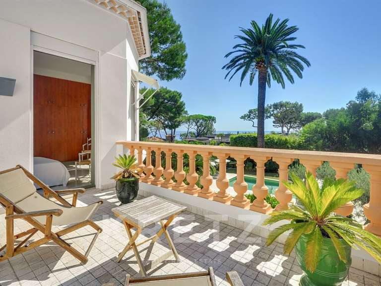 Maison avec Vue sur mer Cap-d-antibes - 5 chambres - 253m²