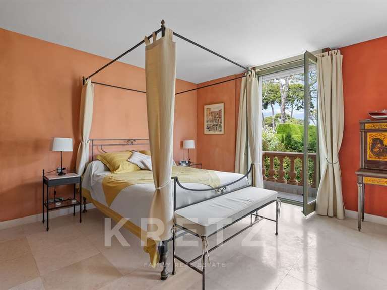 Maison avec Vue sur mer Cap-d-antibes - 5 chambres - 253m²
