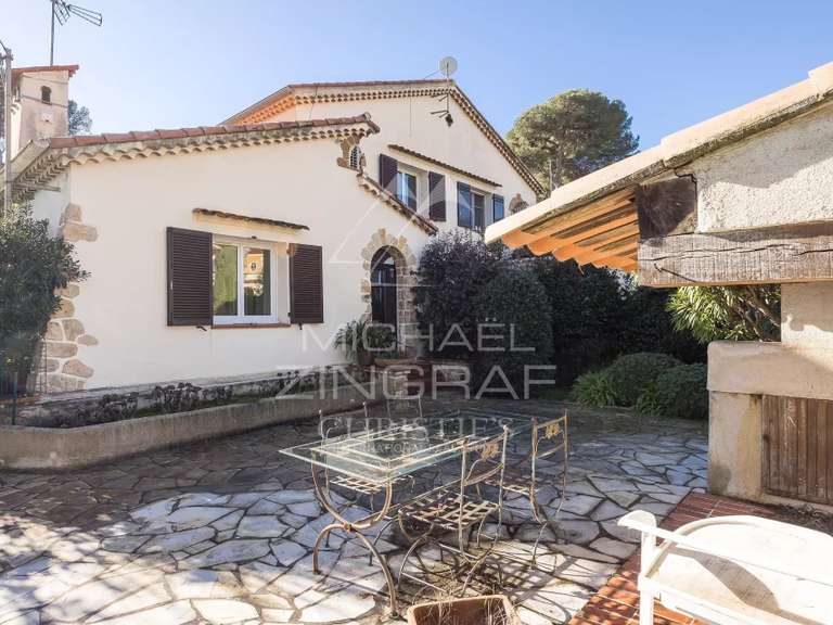 House cap-d-antibes - 5 bedrooms - 208m²