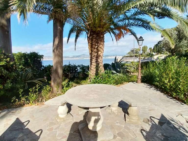 Maison avec Vue sur mer Cap-d-antibes - 3 chambres - 143m²