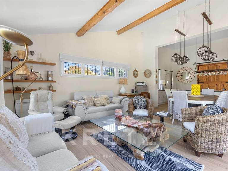 Maison Cap-d-antibes - 5 chambres - 170m²
