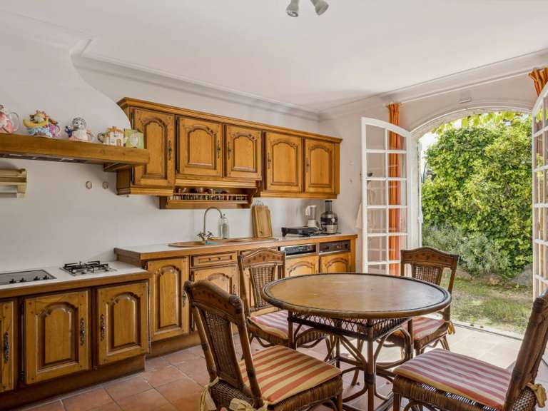 Maison Cap-d-antibes - 5 chambres - 430m²