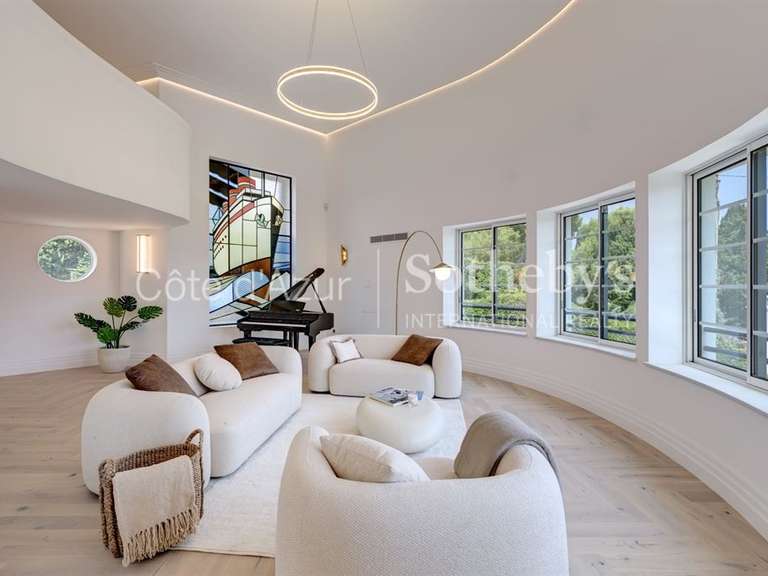 Maison Cap-d-antibes - 4 chambres - 280m²
