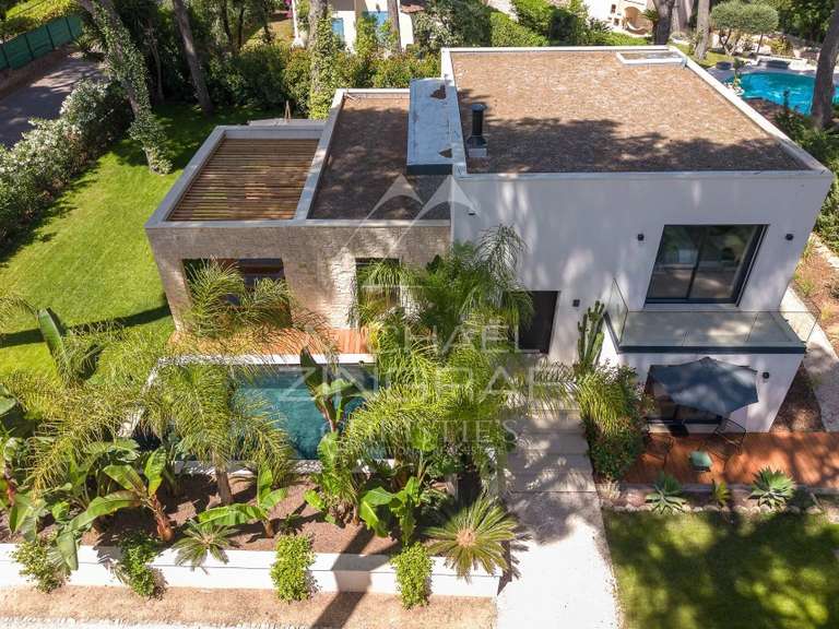 Maison Cap-d-antibes - 3 chambres - 122m²