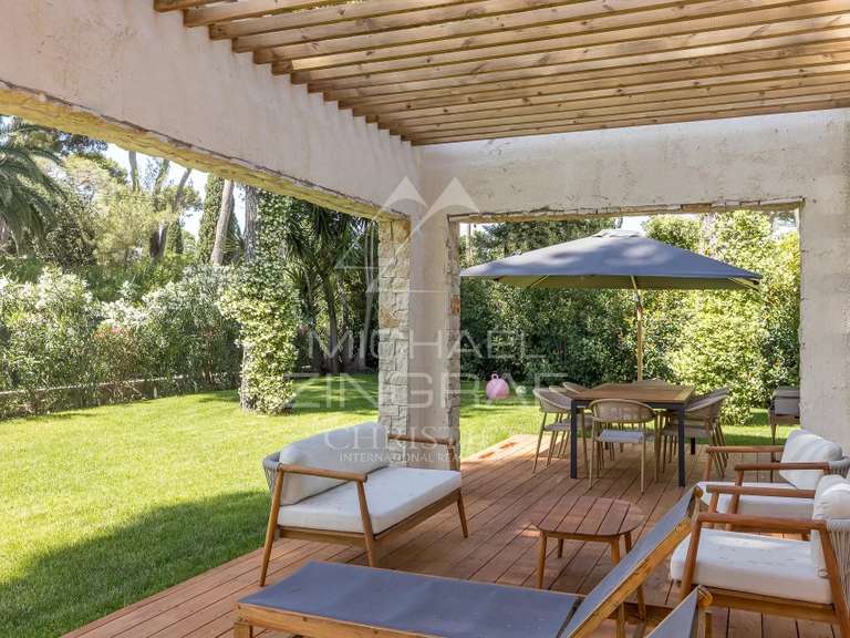 Maison Cap-d-antibes - 3 chambres - 122m²