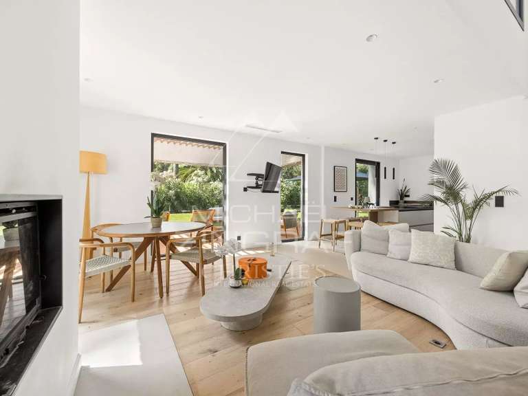 Maison Cap-d-antibes - 3 chambres - 122m²