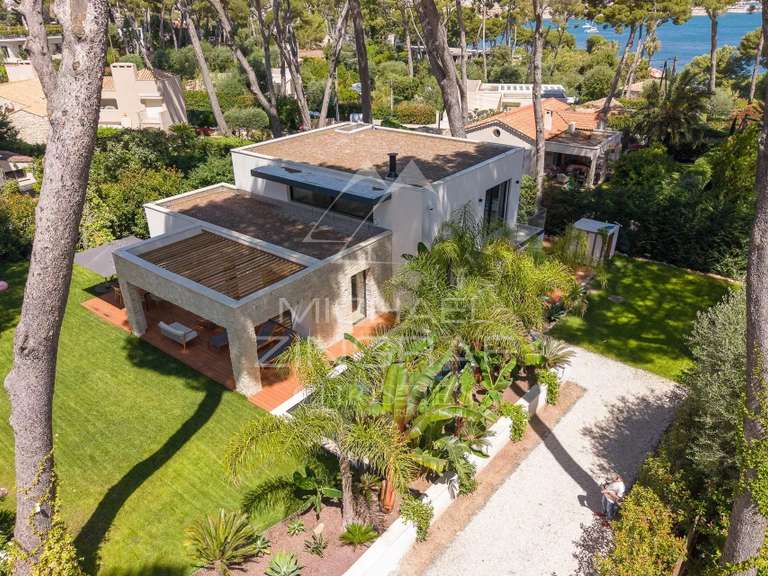Maison Cap-d-antibes - 3 chambres - 122m²