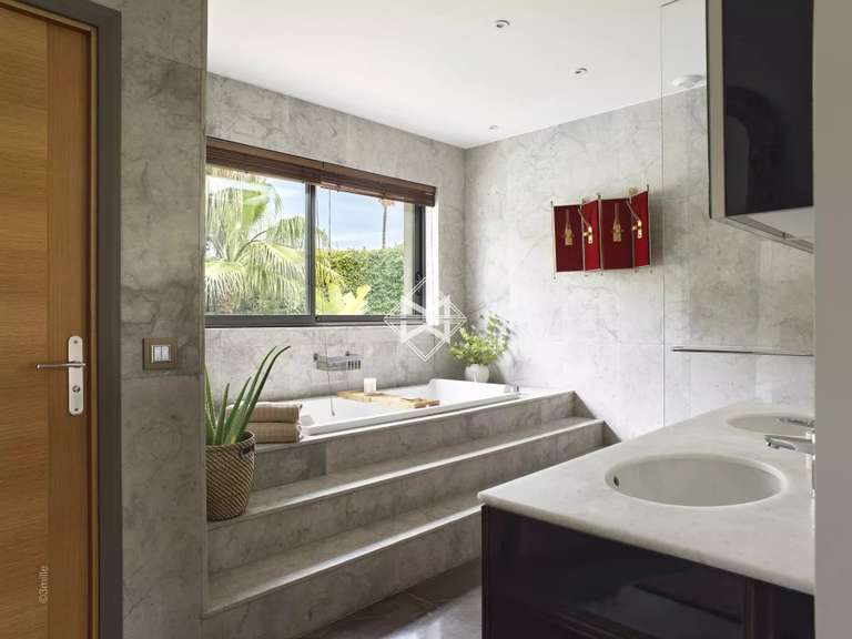 Propriété Cap-d-antibes - 9 chambres - 3000m²