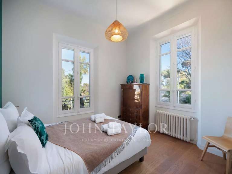 Propriété avec Vue sur mer Cap-d-antibes - 5 chambres - 245m²