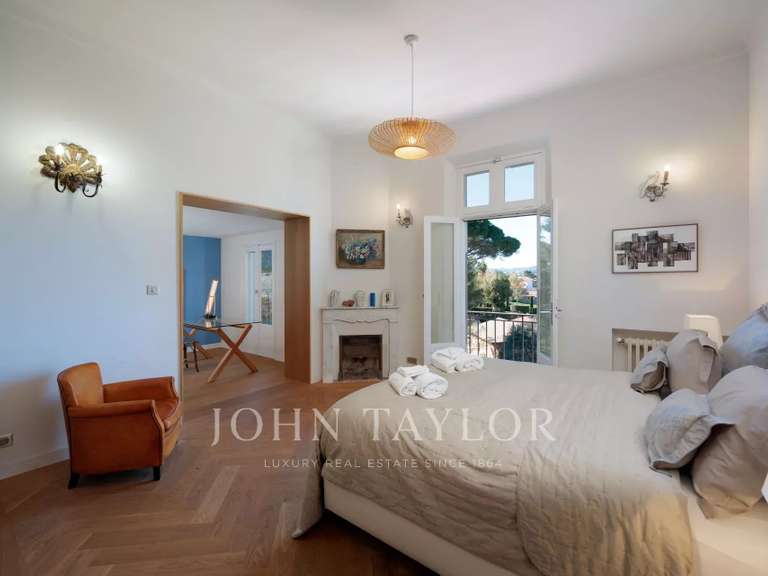 Propriété avec Vue sur mer Cap-d-antibes - 5 chambres - 245m²
