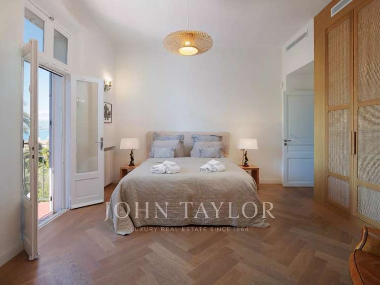 Propriété avec Vue sur mer Cap-d-antibes - 5 chambres - 245m²