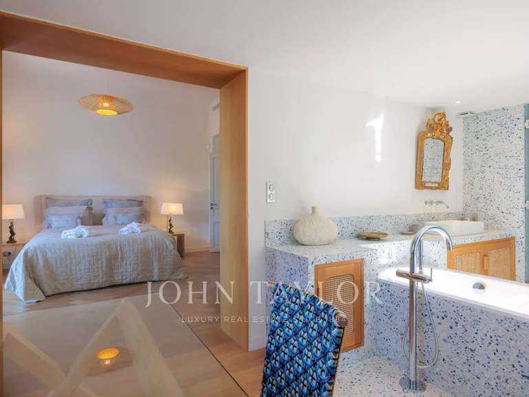 Propriété avec Vue sur mer Cap-d-antibes - 5 chambres - 245m²