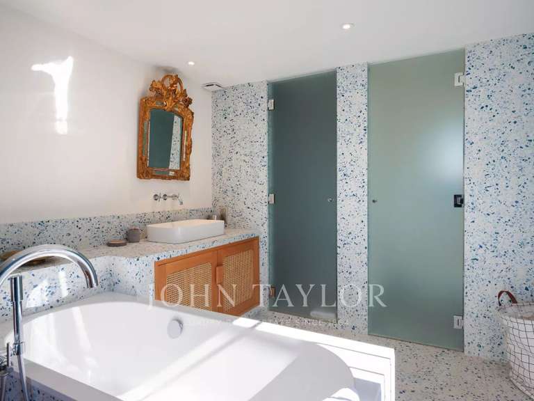 Propriété avec Vue sur mer Cap-d-antibes - 5 chambres - 245m²