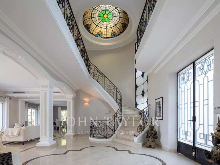 Propriété Cap-d-antibes - 10 chambres - 600m²