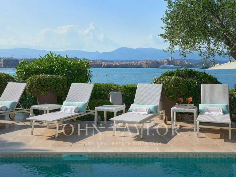 Propriété avec Vue sur mer Cap-d-antibes - 5 chambres - 408m²