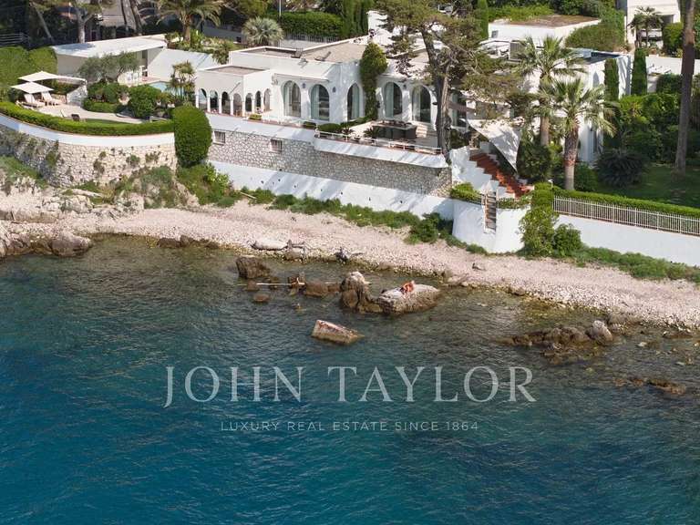 Propriété avec Vue sur mer Cap-d-antibes - 5 chambres - 408m²