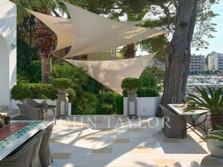 Propriété avec Vue sur mer Cap-d-antibes - 5 chambres - 408m²