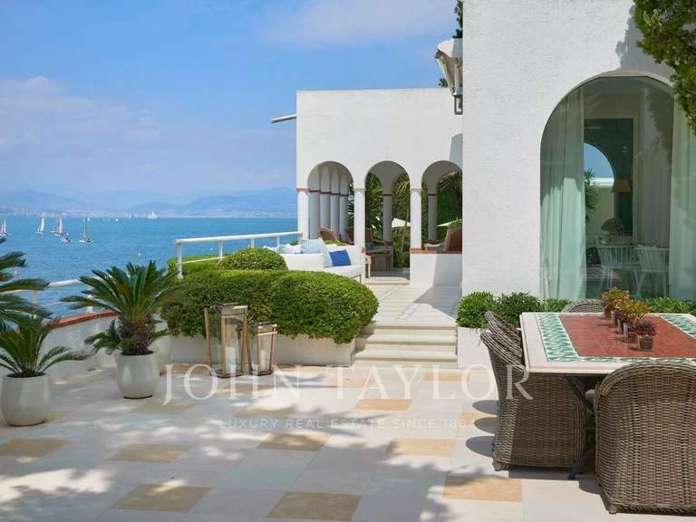 Propriété avec Vue sur mer Cap-d-antibes - 5 chambres - 408m²