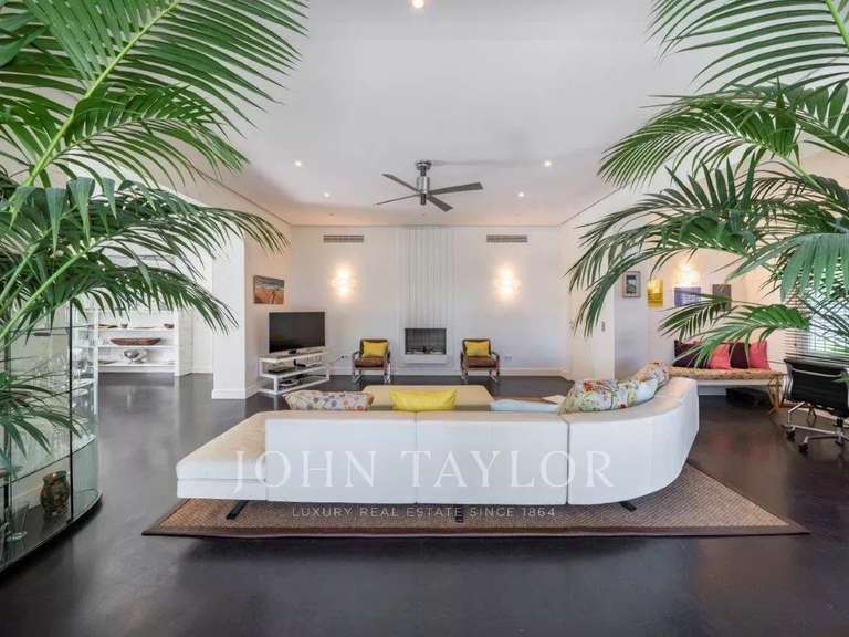 Propriété Cap-d-antibes - 6 chambres - 400m²