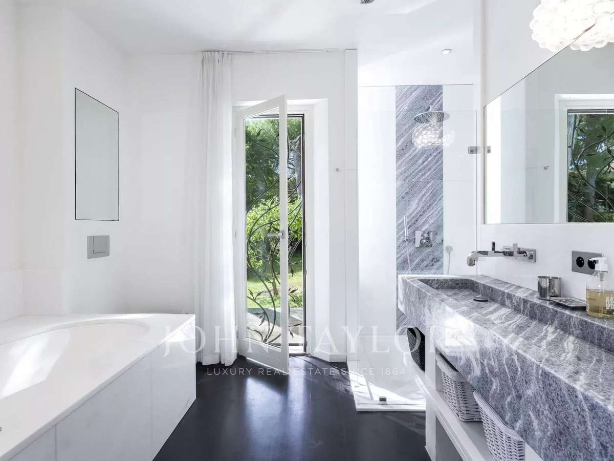 Propriété Cap-d-antibes