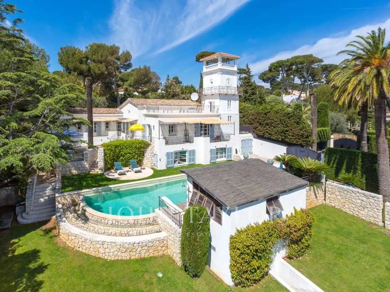 Propriété Cap-d-antibes - 6 chambres - 400m²