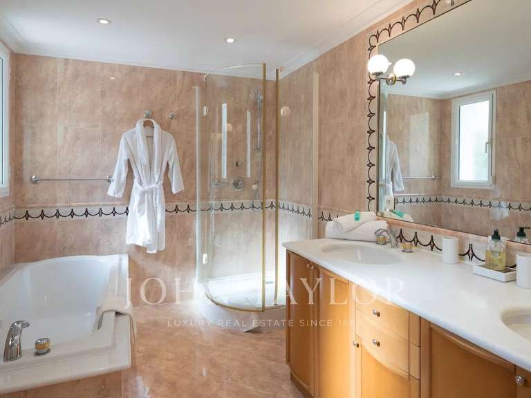 Propriété avec Vue sur mer Cap-d-antibes - 10 chambres - 667m²