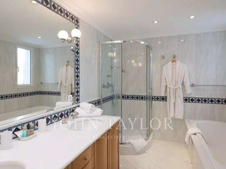 Propriété avec Vue sur mer Cap-d-antibes - 10 chambres - 667m²