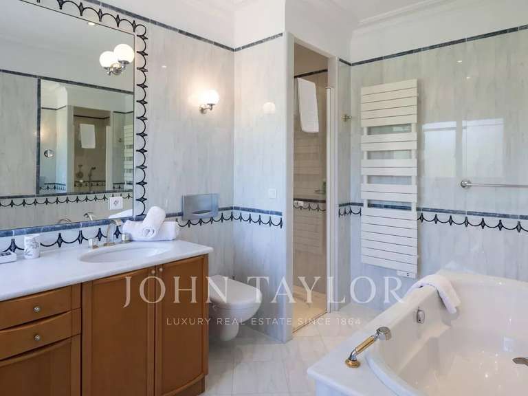 Propriété avec Vue sur mer Cap-d-antibes - 10 chambres - 667m²