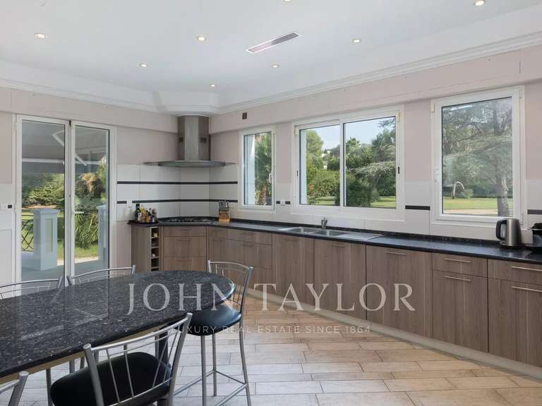 Propriété avec Vue sur mer Cap-d-antibes - 10 chambres - 667m²