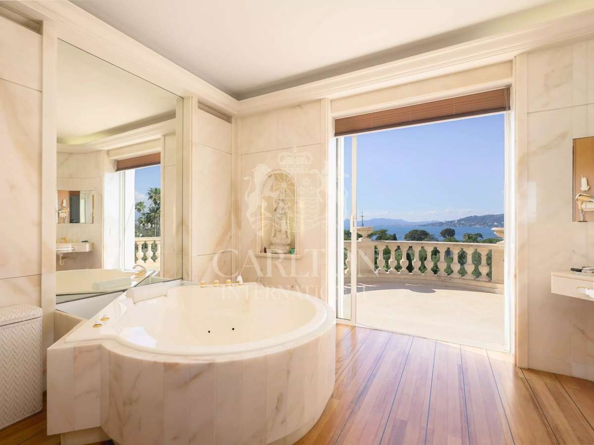 Propriété Cap-d-antibes