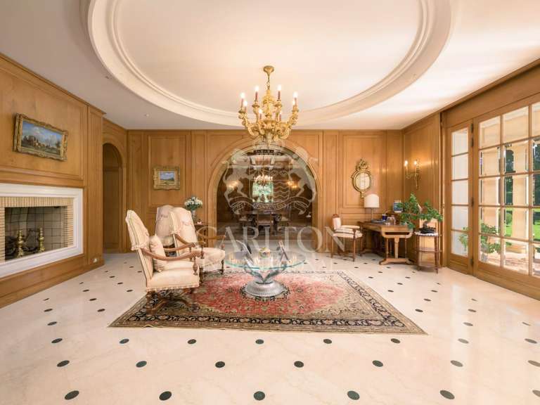 Propriété Cap-d-antibes - 555m²