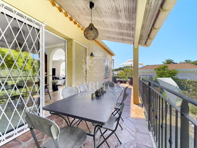 Villa Cap-d-antibes - 5 chambres - 280m²