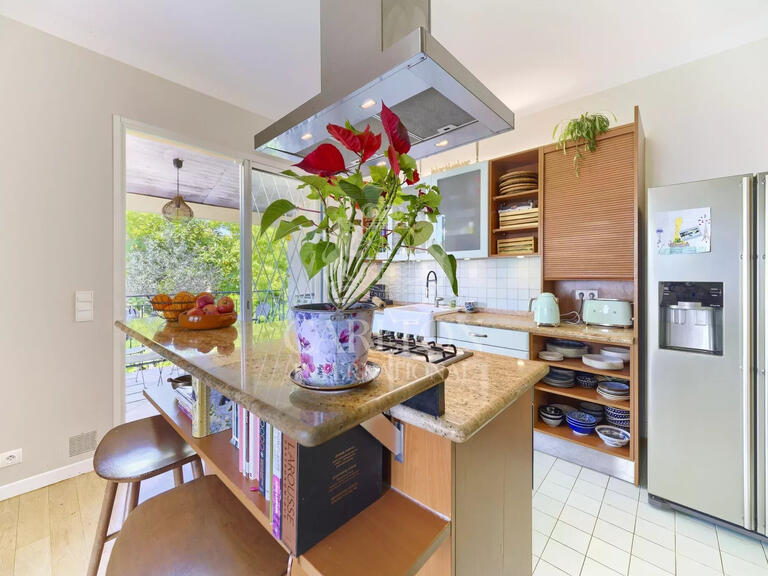 Villa Cap-d-antibes - 5 chambres - 280m²