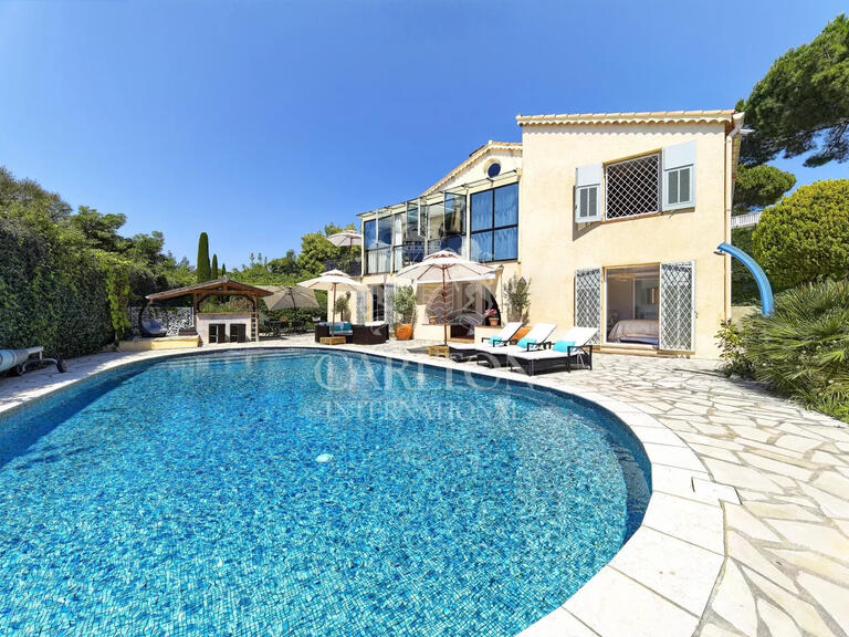 Villa Cap-d-antibes - 5 chambres - 280m²