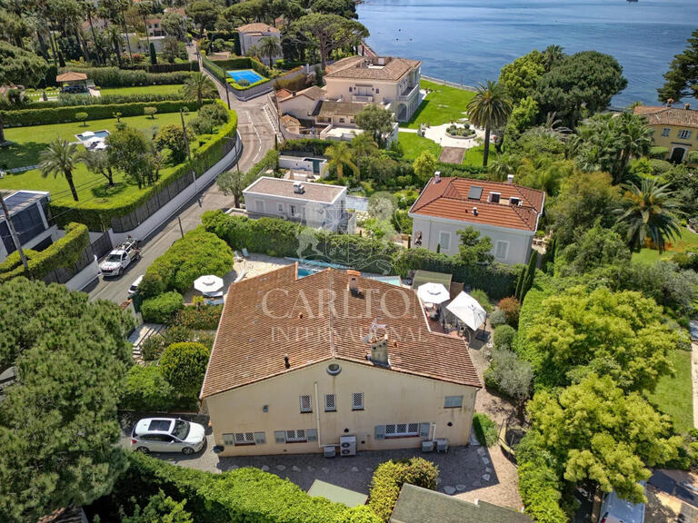 Villa Cap-d-antibes - 5 chambres - 280m²