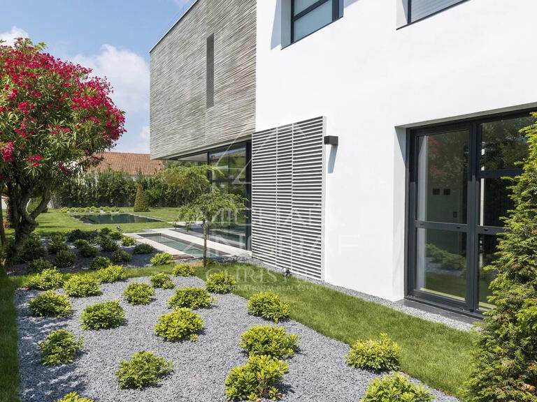 Villa Cap-d-antibes - 5 chambres - 318m²