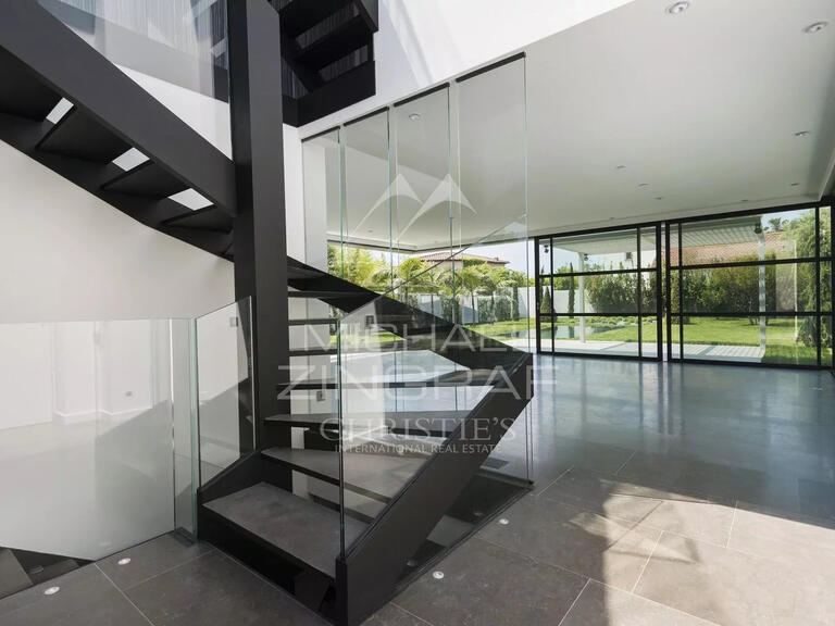Villa Cap-d-antibes - 5 chambres - 318m²