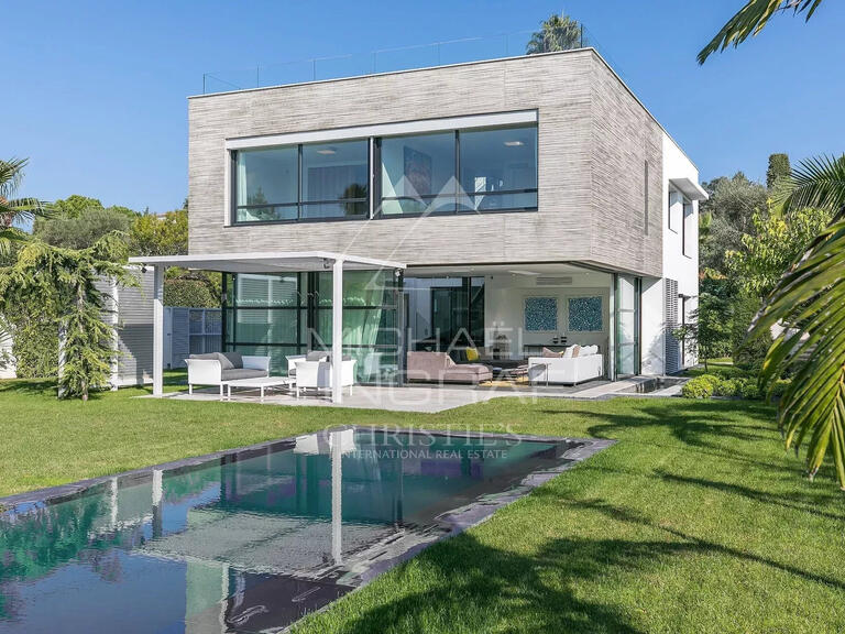 Villa Cap-d-antibes - 5 chambres - 318m²