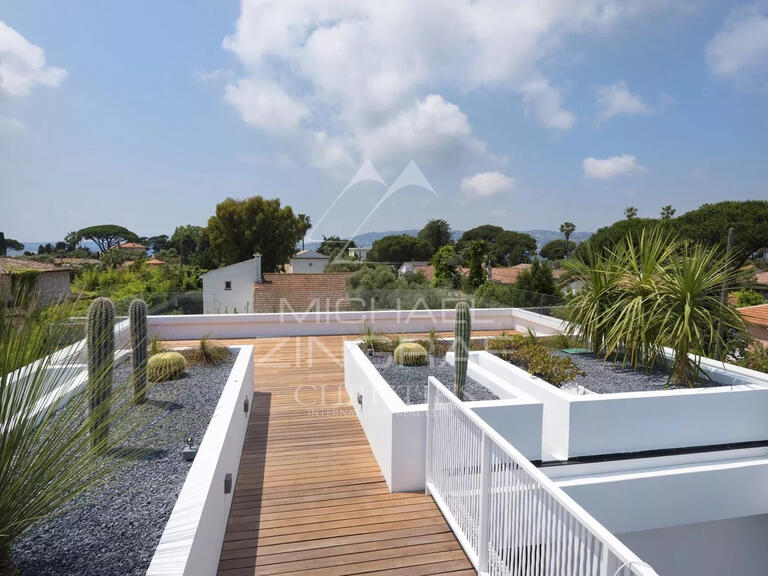 Villa Cap-d-antibes - 5 chambres - 318m²