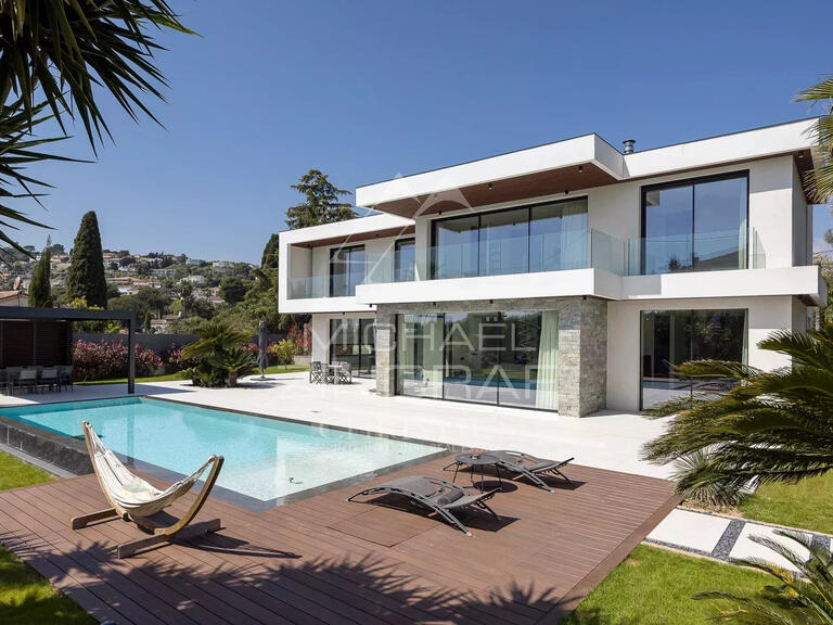 Villa Cap-d-antibes - 5 chambres - 320m²