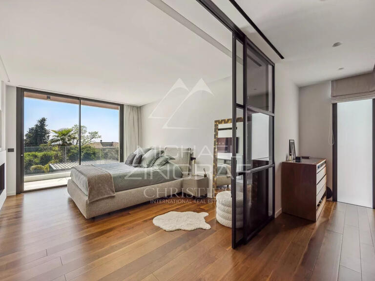 Villa Cap-d-antibes - 5 chambres - 320m²