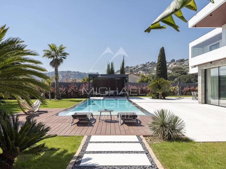 Villa Cap-d-antibes - 5 chambres - 320m²