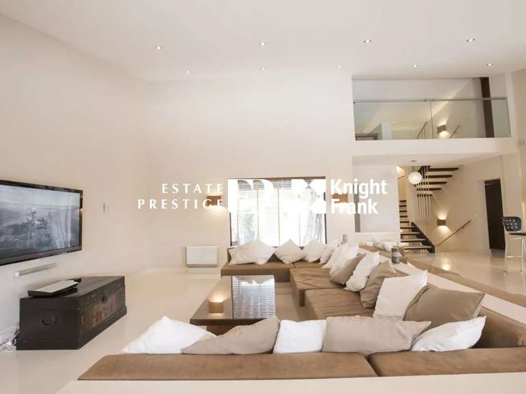 Villa Cap-d-antibes - 5 chambres - 346m²