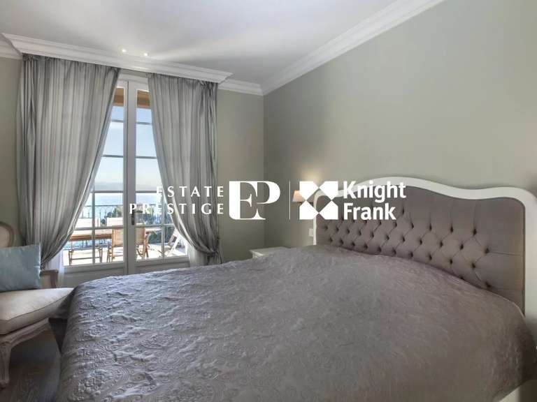 Villa cap-d-antibes - 5 bedrooms - 300m²