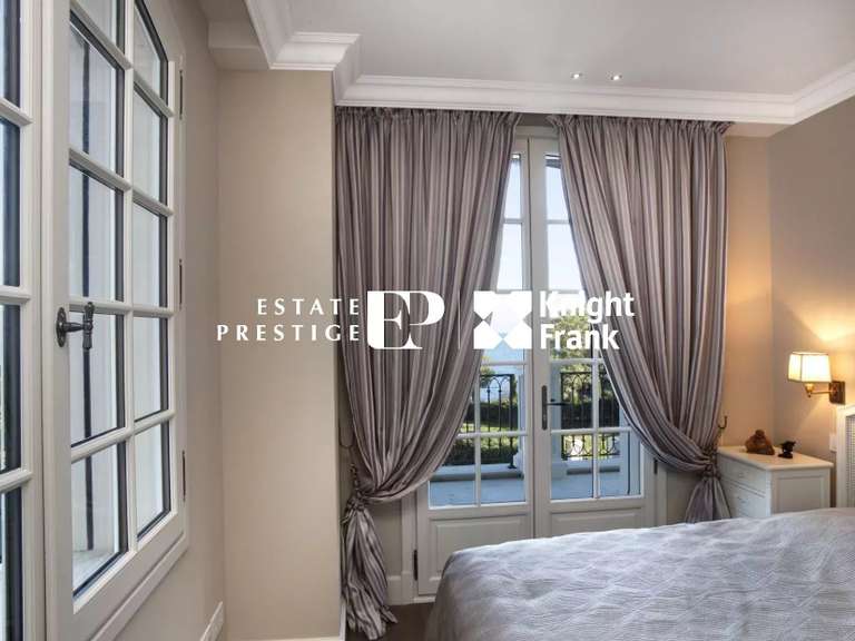 Villa cap-d-antibes - 5 bedrooms - 300m²